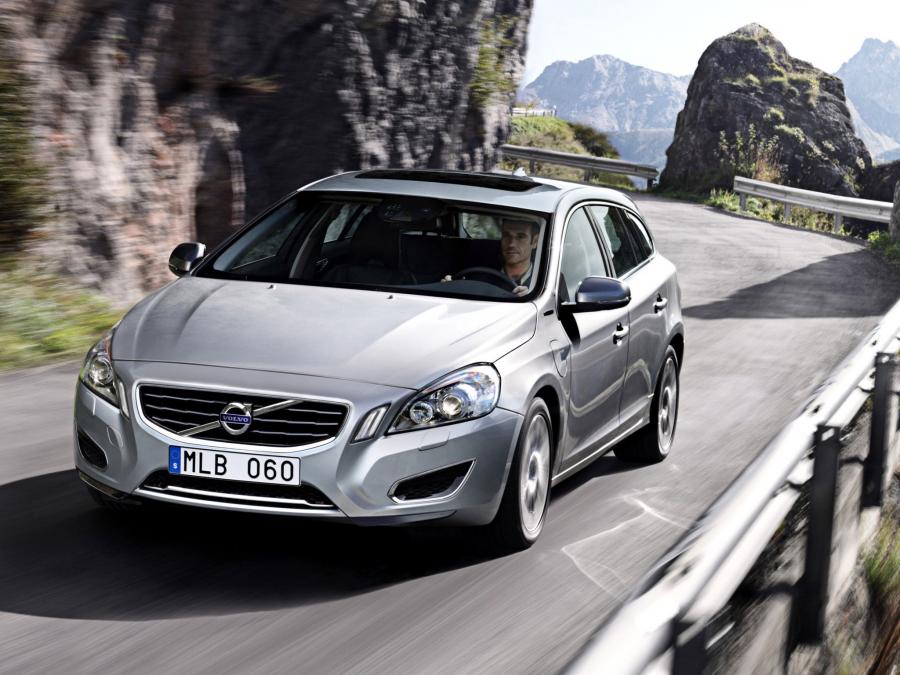  Volvo V60 Plug-in Hybrid 2011 года  (фото 47 из 68)